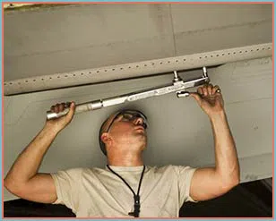 Golden Garage Door Repair Service Grosse Pointe Woods, MI 248-365-0402 Golden Garage Door Repair Service Grosse Pointe Woods, MI 248-365-0402 - 10-install-cont